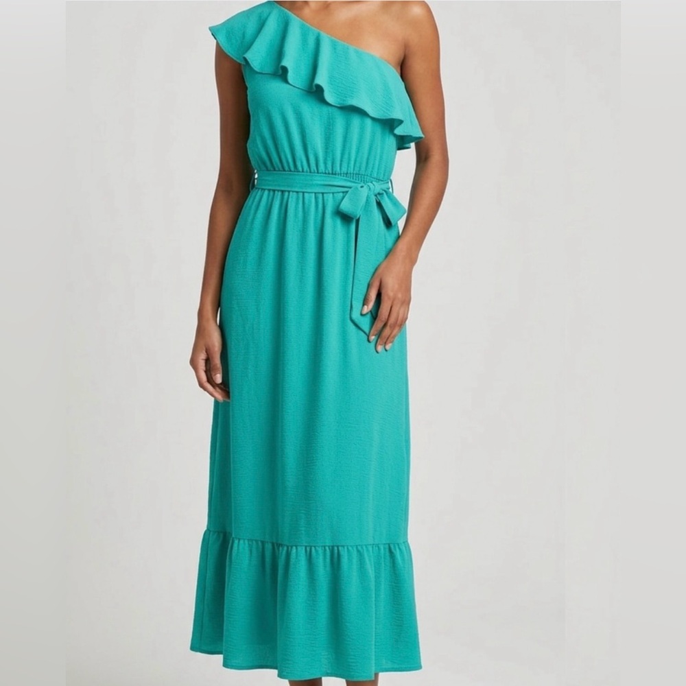 NEW Woman Large Maxi dress flowy Gauzy Tiered Ruffle One Shoulder Lined Resort